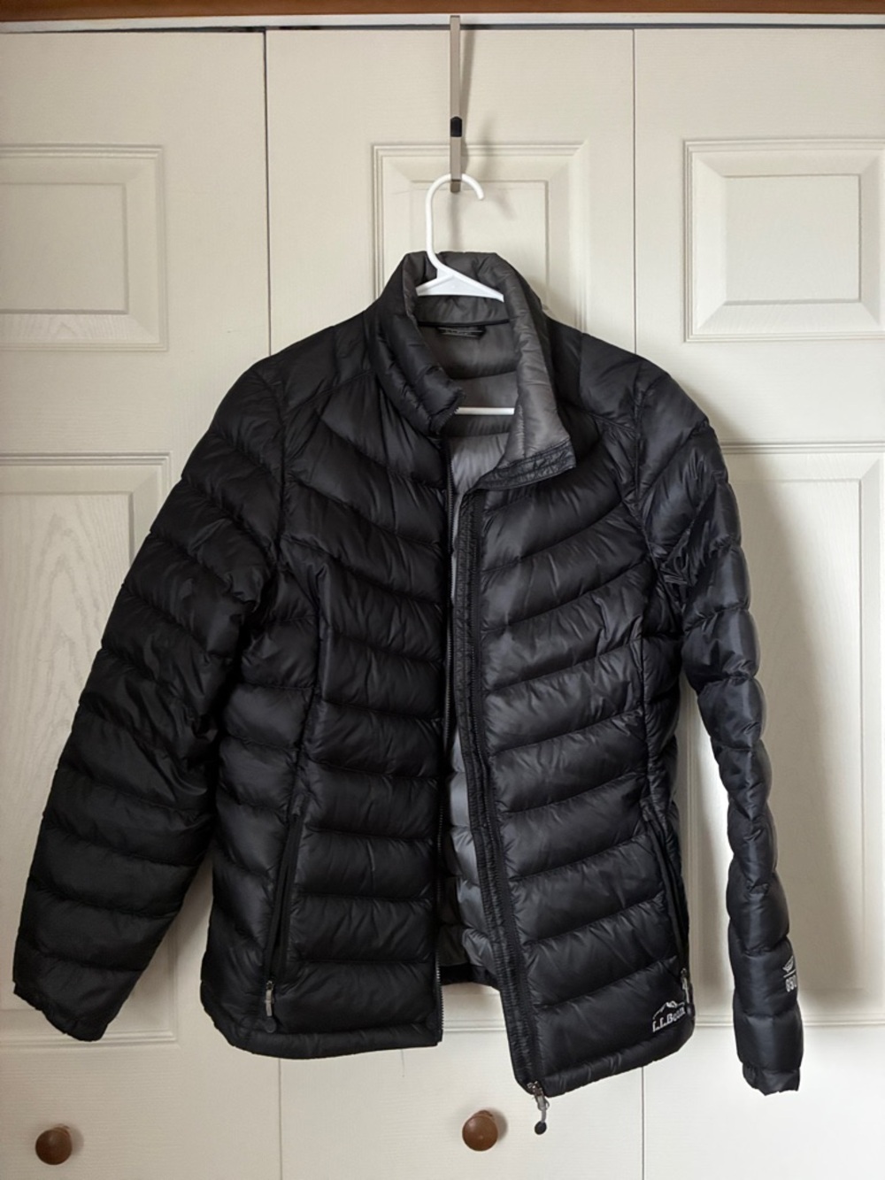 L.L. Bean Black Women's Packable Down Puffer Jacket